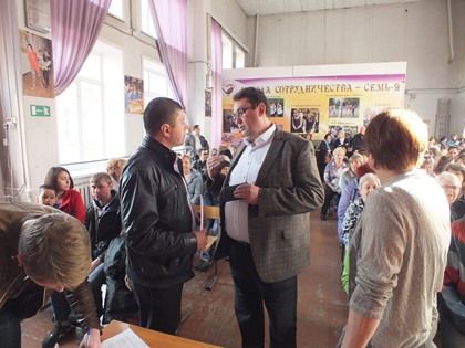Встречу с властями Иркутска по поводу расселения аварийных домов для жителей Ленинского округа организовал Андрей Лабыгин