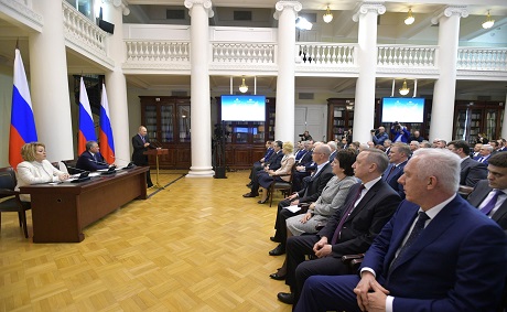 Сергей Сокол принял участие во встрече Владимира Путина с Советом Законодателей