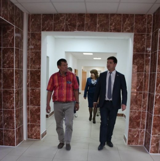 Депутат Андрей Чернышев посетил строительную площадку тарнопольской школы