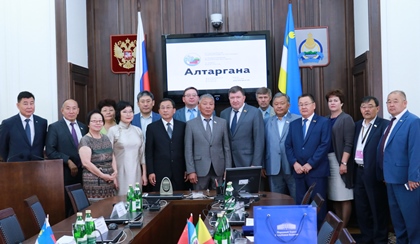 Парламентарии Приангарья приняли участие в фестивале «Алтаргана» в Улан-Удэ