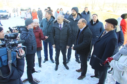 Председатель ЗакСобрания Сергей Сокол и депутаты выехали на площадку «Усольехимпрома»