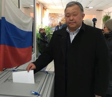 Парламентарии приняли активное участие в голосовании на выборах 18 марта 