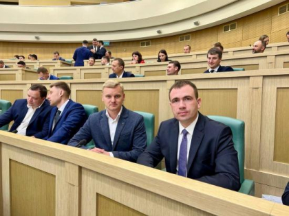 Виталий Перетолчин принял участие в Форуме молодых парламентариев