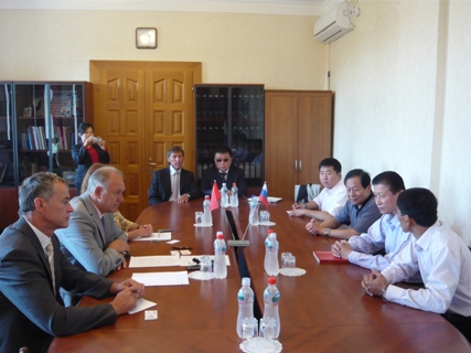 Геннадий Истомин провел встречу с президентом Китайской компании по гарантийному кредитованию бизнеса Лу Дэ 