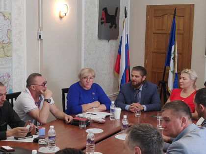Участники Координационного совета по вопросам патриотического воспитания при ЗакСобрании рассмотрели вопросы предстоящего заседания
