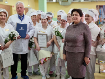 Ирина Синцова: опыт организации питания школы в пос. Маркова можно распространить на другие учреждения образования региона 