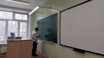 Виталий Перетолчин: первый этап капитального ремонта завершился в усть-илимской школе № 2