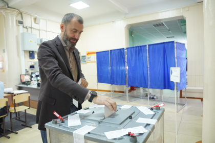 Александр Ведерников проголосовал на выборах депутатов Законодательного Собрания Иркутской области