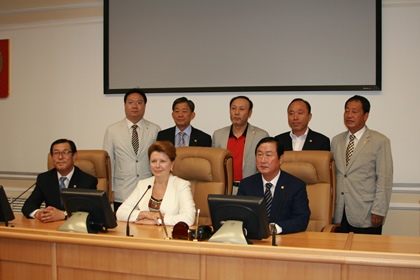 Встреча с парламентариями провинции Чхунчхон-намдо Республики Корея