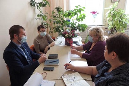 Дмитрий Тютрин намерен добиваться выделения отдельного здания Сменной школе в Ангарске