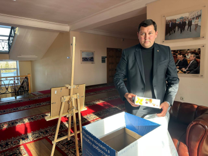 Акция «Коробка храбрости» продолжается при поддержке депутатов Заксобрания