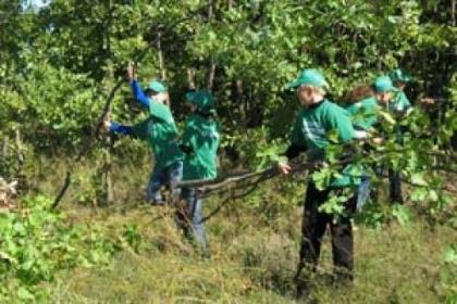 Депутаты Заксобрания поприветствовали участников XVI Слета школьных лесничеств Приангарья