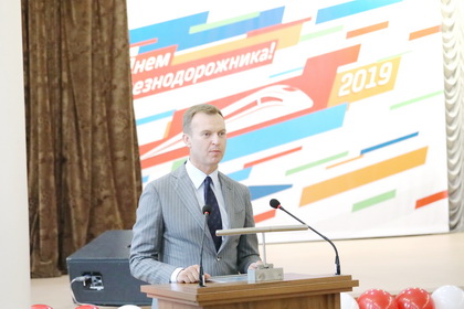 Виктор Побойкин поздравил работников ВСЖД с днем железнодорожника