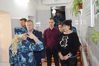 Вице-спикер Ольга Носенко и депутаты Молодежного парламента посетили СИЗО для несовершеннолетних