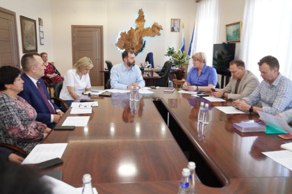 Александр Ведерников обсудил повестку майской сессии с вице-спикерами и председателями комитетов