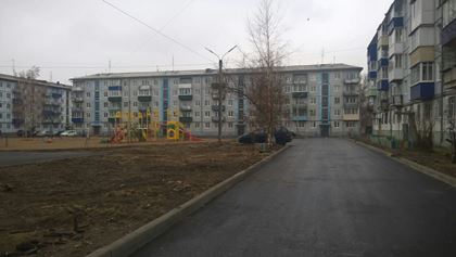 Благоустроенные в рамках программы «Городская среда» дворы и парк в Усолье-Сибирском посетила Ирина Синцова