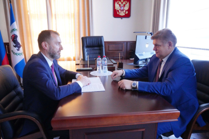 Анатолий Серышев и Александр Ведерников обсудили приоритетные направления законодательной деятельности в 2024 году