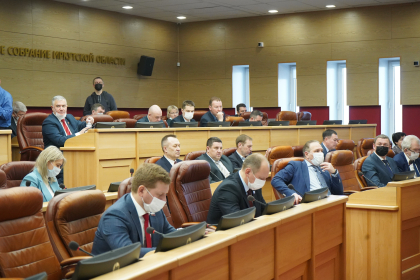 Рекомендации по оптимизации медучреждений утвердили на сессии депутаты ЗС