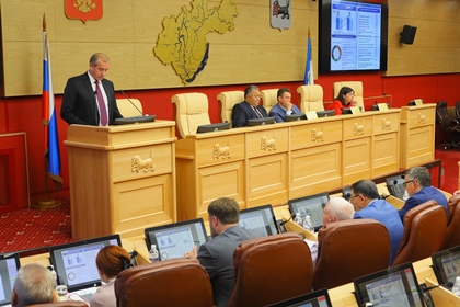 Депутаты обсудили отчет губернатора Иркутской области о результатах работы за прошлый год
