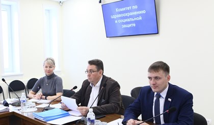 Приоритеты работы комитета по здравоохранению в 2017 году обозначил Андрей Лабыгин