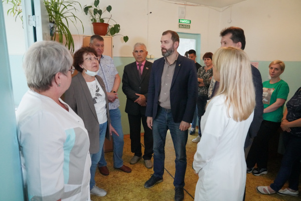 Председатель Законодательного Собрания Иркутской области Александр Ведерников посетил Усольский район