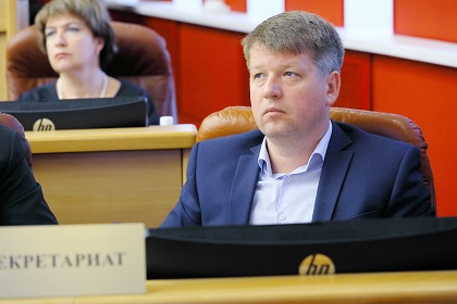 Дмитрий Бриток досрочно сложил полномочия депутата Законодательного Собрания