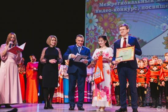 Андрей Маслов вместе с коллегами из «Русского Лада» организовал большой концерт памяти Геннадия Заволокина