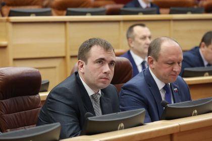 Депутат Заксобрания Виталий Перетолчин выбран в состав Палаты молодых законодателей при Совете Федерации