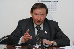 Геннадий Нестерович: "В 2010 году установлено тесное взаимодействие с депутатами всех уровней власти"