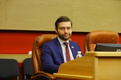 Александр Якубовский сложил полномочия депутата Законодательного Собрания