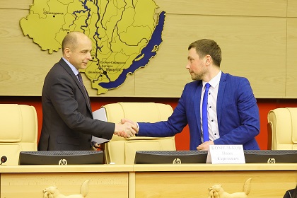Председателем Молодежного парламента избран Иван Комельков       