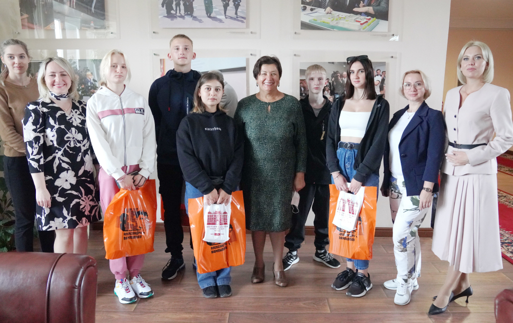 Ирина Синцова встретилась с победителями проекта «Мир возможностей»