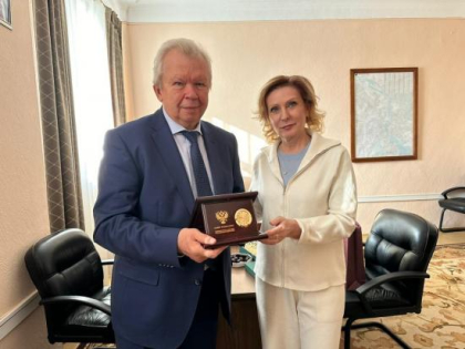 Поддержка наукоёмкой промышленности стала одной из тем встречи Александра Вепрева с вице-спикером Совета Федерации Инной Святенко