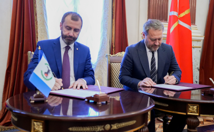 Соглашение о сотрудничестве подписали парламенты Иркутской области и Санкт-Петербурга  