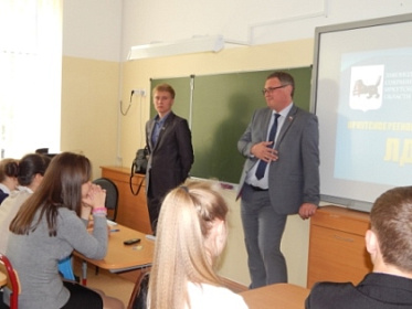 Школьникам в Иркутске Дмитрий Ершов рассказал о вреде наркотиков