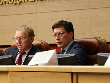 Эдуард Дикунов избран председателем комиссии по Регламенту