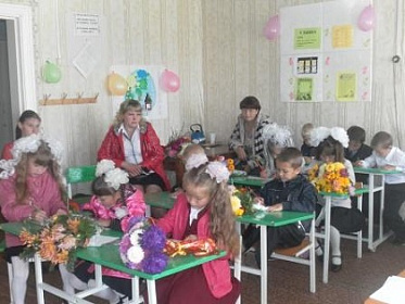 Сергей Брилка поздравил школу села Чикан со 120-летием  