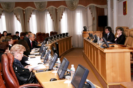 Изменения в бюджет Иркутской области на 2011 год Законодательному Собранию предложено принять во втором чтении