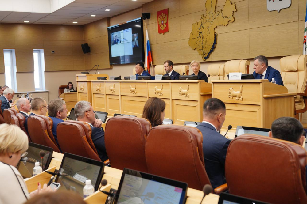 Депутаты Заксобрания поддержали инициативу губернатора по увеличению единовременной выплаты участникам СВО Депутаты Заксобрания поддержали инициативу губернатора по увеличению единовременной выплаты участникам СВО