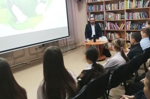 Экологическая ответственность стала темой встреч депутатов ЗакСобрания с детьми и молодёжью Экологическая ответственность стала темой встреч депутатов ЗакСобрания с детьми и молодёжью