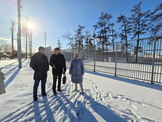 Алексей Распутин провел выездное совещание по проекту «Сарафанов городок» в Правобережном округе Иркутска Алексей Распутин провел выездное совещание по проекту «Сарафанов городок» в Правобережном округе Иркутска