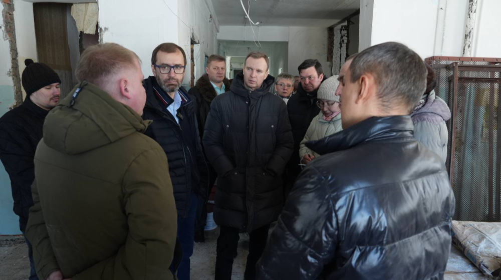 Депутаты Заксобрания взяли на контроль капремонт поликлиники в Михайловке Депутаты Заксобрания взяли на контроль капремонт поликлиники в Михайловке