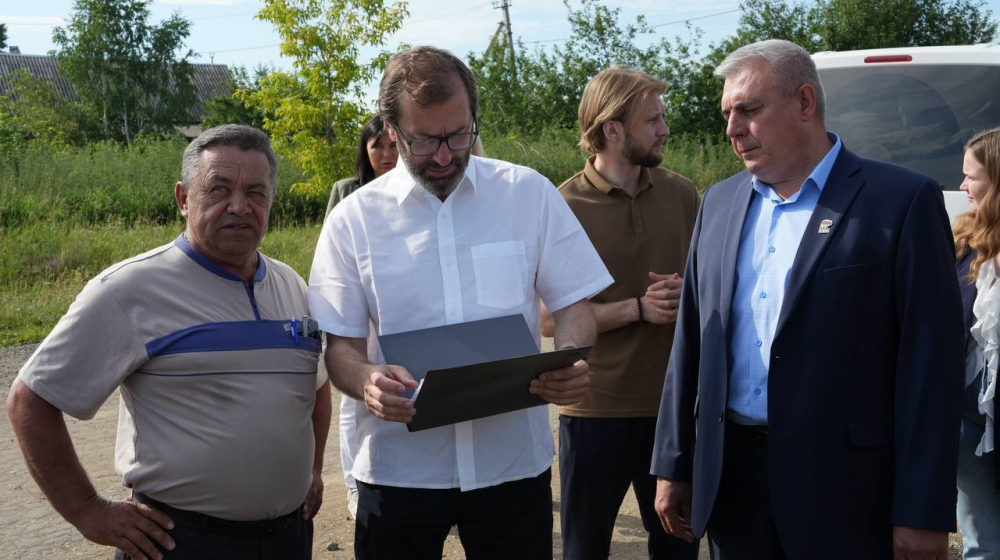 Депутаты Законодательного Собрания продолжают поездку по территориям Депутаты Законодательного Собрания продолжают поездку по территориям