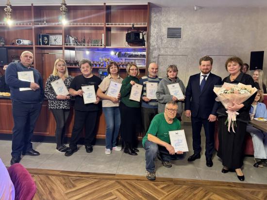 Депутаты ЗС оказывают поддержку юбилейным мероприятиям учреждений культуры и творческих коллективов Депутаты ЗС оказывают поддержку юбилейным мероприятиям учреждений культуры и творческих коллективов