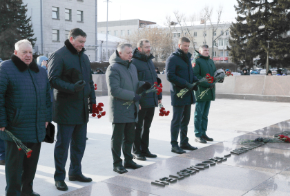 Памятный митинг по случаю 81-летия снятия блокады Ленинграда состоялся в Иркутске