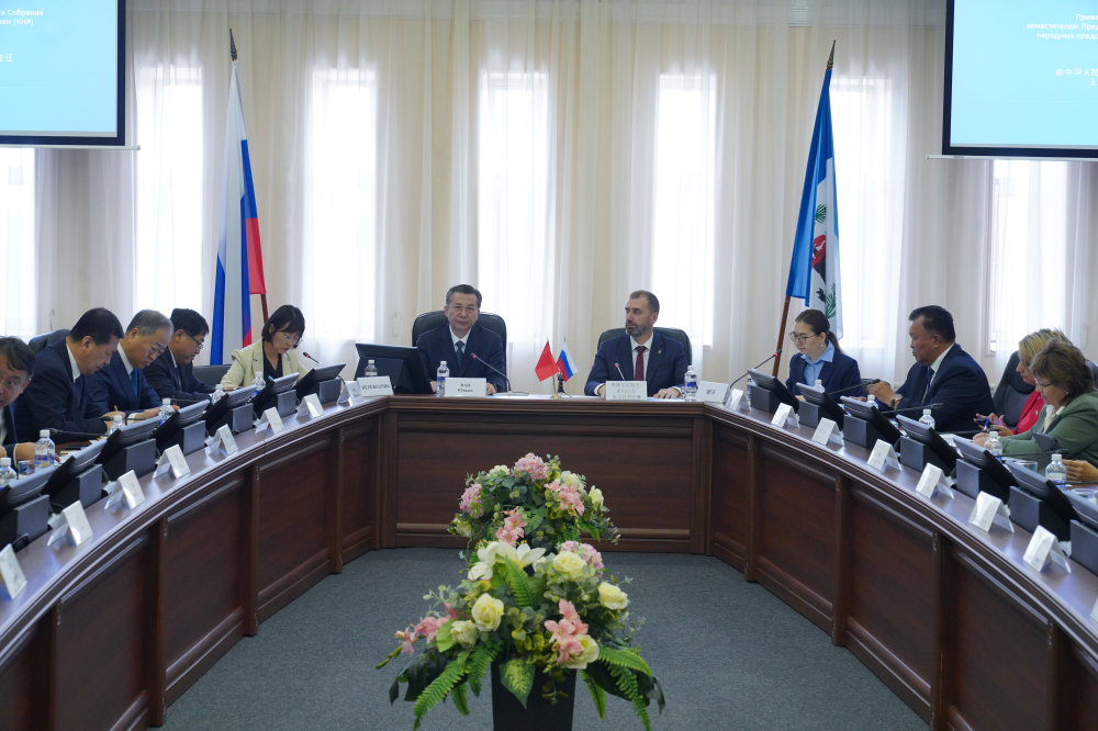 Депутаты Законодательного Собрания встретились с представителями Постоянного комитета Собрания народных представителей провинции Хэйлунцзян Депутаты Законодательного Собрания встретились с представителями Постоянного комитета Собрания народных представителей провинции Хэйлунцзян