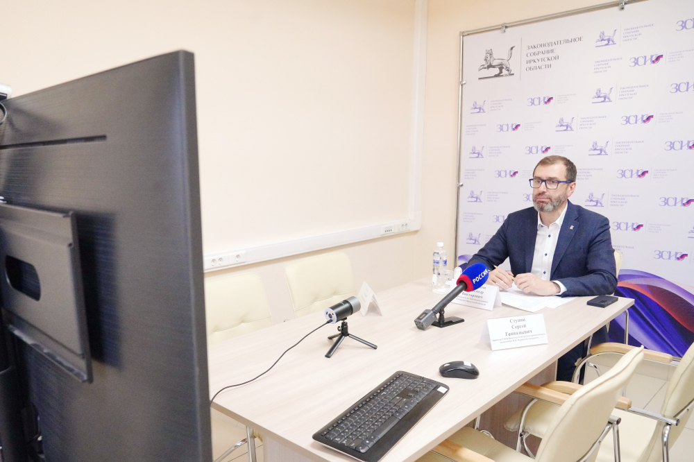 Александр Ведерников призвал поддерживать волонтеров СВО в территориях Александр Ведерников призвал поддерживать волонтеров СВО в территориях