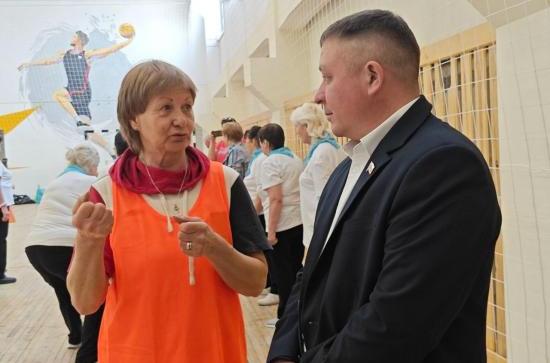 Депутаты Заксобрания помогают развивать спорт для пожилых жителей Прибайкалья Депутаты Заксобрания помогают развивать спорт для пожилых жителей Прибайкалья